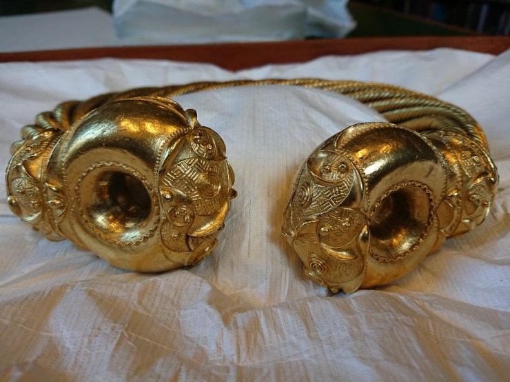 Nicked and ‘nicked’: The Knaresborough gold ring and a possible Viking ...